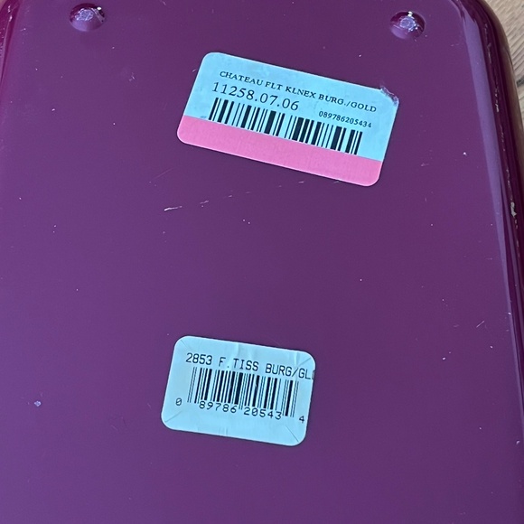 Vintage 90s Burgundy and Gold Plastic Tissue Box Cover - Picture 5 of 5